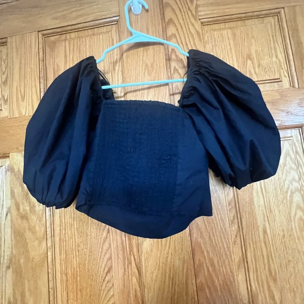 Abercrombie & Fitch square neckline